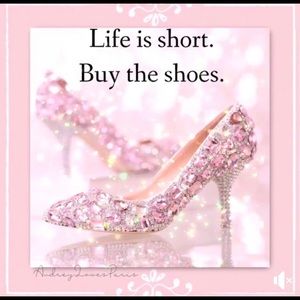 💗💕Check my closet for great deals!